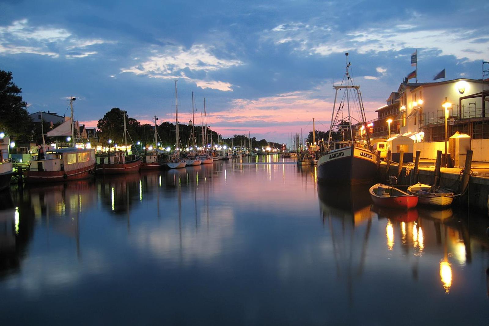 Ferienhaus Stoertebeker Rostock Esterno foto